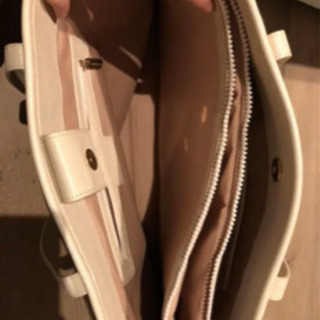 【超美品！】チャールズアンドキースのバックの画像