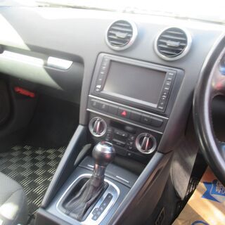 自社で分割で車が買えます。　アウディ　Ａ3の画像