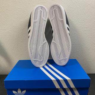 adidasスニーカー　BA7713の画像