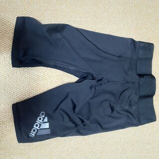 新品未使用タグ付き　アディダス　adidas　ランニング　３点セット 半袖Tシャツ 上下セット ハーフパンツ UNDER ARMOUR NIKEの画像