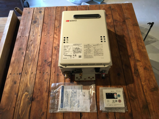 川崎　ノーリツ　2020年製都市ガス用給湯器20号とリモコン　ほぼ新品