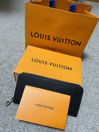 LOUIS VUITTON ジッピーウォレット M30503