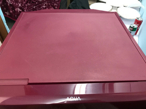 AQUA ノンフロン冷凍冷蔵庫　2017年製　157L アクア　レッド