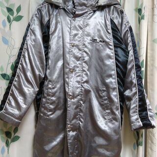★キッズ　カッコいいベンチコート150（大き目）★