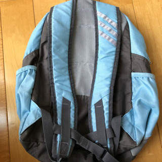 （取引先決定）無料！アディダス ジュニア用リュックの画像