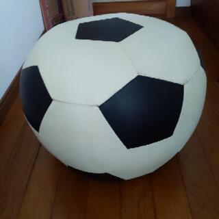 サッカーボール型椅子