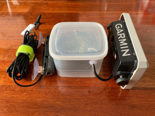 魚探　GARMIN バッテリー 充電器付き
