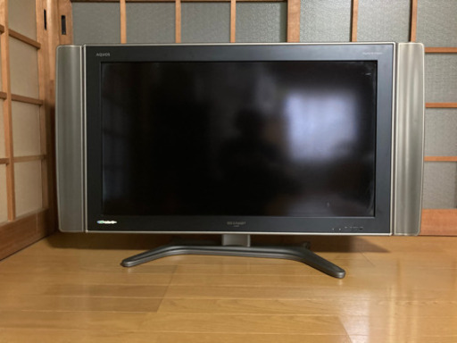 シャープ　AQUOS 37型