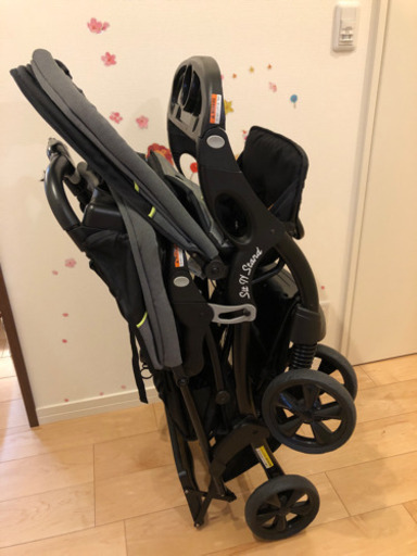 	二人乗りベビーカー　BabyTrend　シットアンドスタンド　ダブル　ピスタチオ