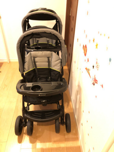 	二人乗りベビーカー　BabyTrend　シットアンドスタンド　ダブル　ピスタチオ
