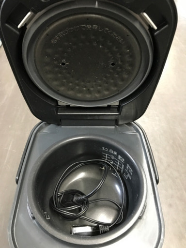 ?動作確認済み。タイガー　炊飯器　JKU-55E9 ブラック・2015年製?