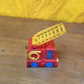 消防車　えんぴつ削り