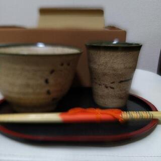 未使用品 食器セット 茶碗 湯呑み 箸 お盆の画像
