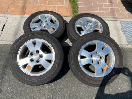 値下げしました！　ノア VOXY 純正アルミ+タイヤ4本セット バリ山！