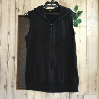 UNIQLO/袖なしパーカー