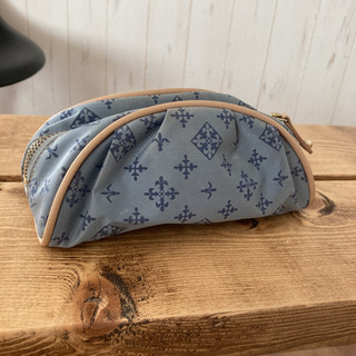 ラシット　化粧品ポーチ　汚れありの画像