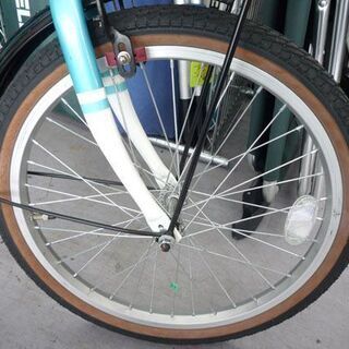 フォルクスワーゲン 20インチ折りたたみ自転車 6段変速 カゴ 鍵付き