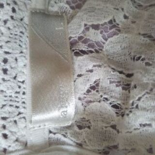 バルーン袖のトップス/ラベンダー&レースの画像