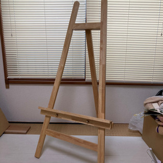 木製イーゼルの画像