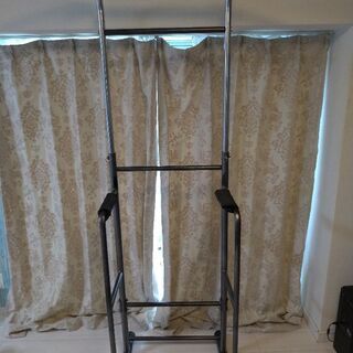 懸垂棒 チンニング トレーニング 懸垂機 ぶら下がり