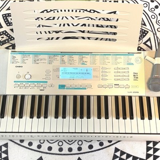 中古 CASIO 電子キーボード　カシオ　LK-228