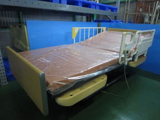 【中古】　パラマウント介護ベッド　楽匠2モーター