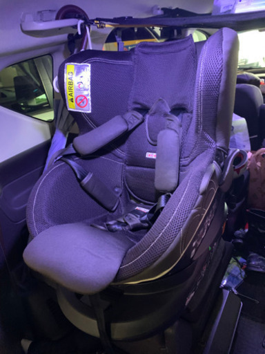チャイルドシート　ISOFIX クルット4iグランス