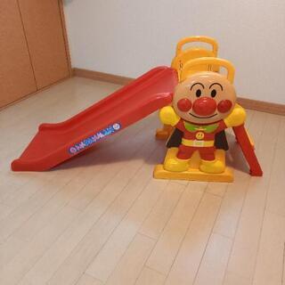アンパンマン　滑り台