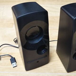 ELECOM製USB卓上型スピーカー