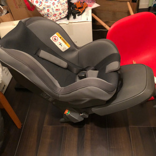 新生児から使えるタカタ チャイルドシートの画像