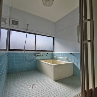 🉐敷金礼金ゼロ円🙂5DK 家賃50,000円🏠ペット可 駐車場3台以上 − 宮崎県