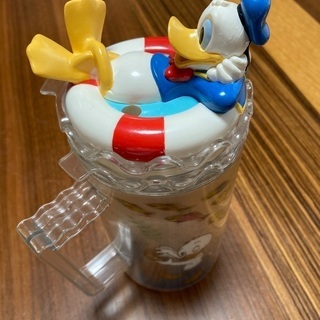 ドナルドのコップ