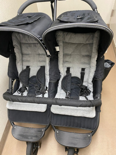 エアバギー　ココダブル　ブラック　双子ベビーカー