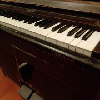 古いYAMAHAのリードオルガン