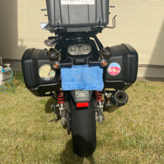 CB1300SB 28年式　白バイではなく黒バイ仕様　純正パニアケース　プロスマンエンジンガード　パニアガードの画像