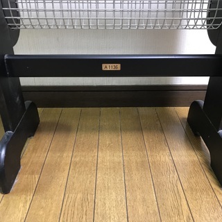 マガジンラック　カリモク？の画像