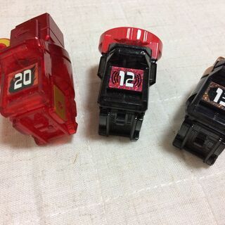 仮面ライダーフォーゼ　　アストロスイッチ９種類　＋　フィギアの画像