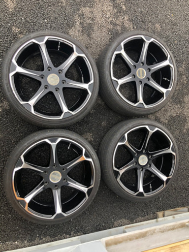 ハイエース、キャラバン等　ホイールタイヤ4本セット