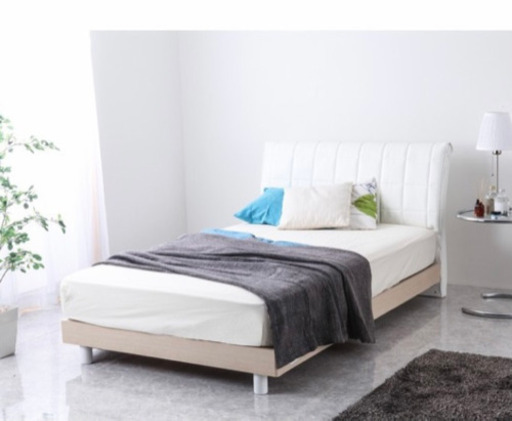 unico ラグ　140×200㎝ unico ラグ 140×200cm - メルカリ