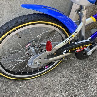 ブリジストン　子供用自転車　18インチ　男の子　補助輪ありの画像