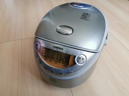 【受け渡し予定】3.5合炊き炊飯ジャー　炊飯器　東芝RC-6XG