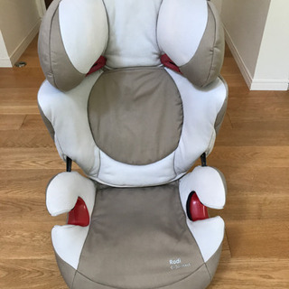 【お譲りします】車用ジュニアシート