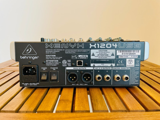 【美品】BEHRINGER ベリンガー XENYX Q1204USB アナログ オーディオミキサー 