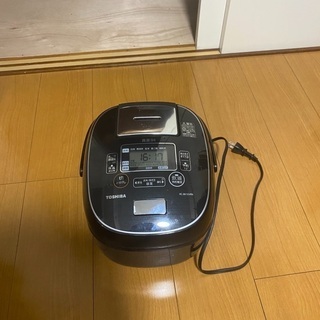 TOSHIBA 東芝　炊飯器　RC-BK10VRN