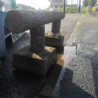 丸太風ベンチの画像