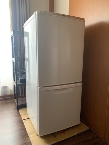 パナソニック冷蔵庫　NR-B146W