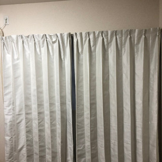カーテン　4枚セット