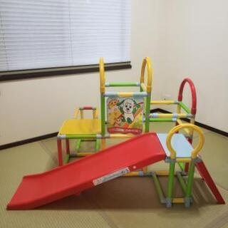 ワンワンとうーたんのジャングルジムの画像