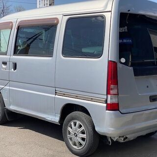 コミコミ【格安】車検新規付　人気のスバル　サンバーバン　低走行68587ｋｍ　AT　4WDの画像
