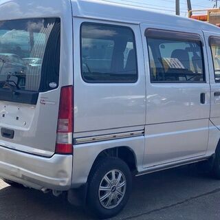 コミコミ【格安】車検新規付　人気のスバル　サンバーバン　低走行68587ｋｍ　AT　4WDの画像